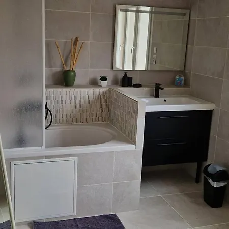 Maison Familiale Holiday home *