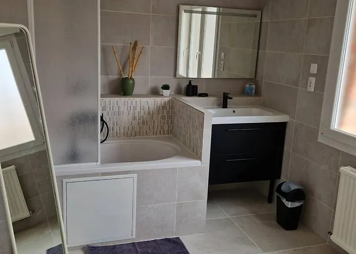 Maison Familiale Hébergement de vacances *